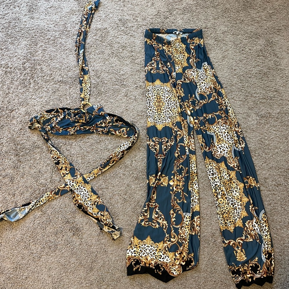 Set | Blue and Gold - Picture 6 of 7